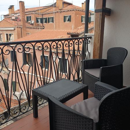 Residenza Tiziana Venezia Apartment Exterior photo